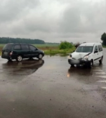 На Ківерцівській стукнулися автомобілі