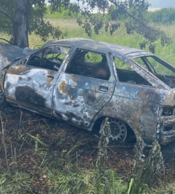 На Волині автомобіль з&#039;їхав у кювет і загорівся, двоє загиблих