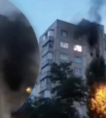 У Києві спалахнула пожежа у багатоквартирному будинку: верхні поверхи охопив дим