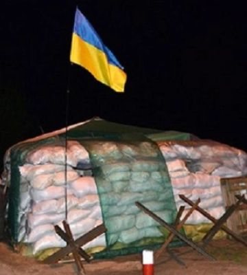Під Луцьком на блокпості спіймали п’яного водія, який їхав у комендантську годину: він давав 2 тис. грн хабара