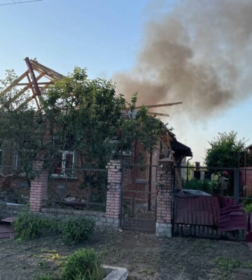 Війська РФ обстріляли Запорізьку область із різних видів озброєння, є поранений 