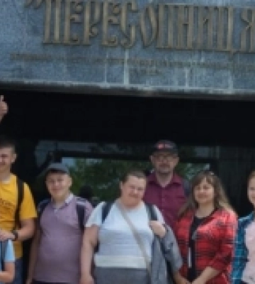 Головницькі гімназисти побували на екскурсії у Пересопниці та Острозі