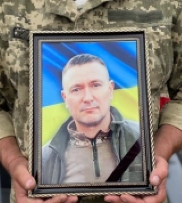 У Костополі попрощалися із воїном Валерієм Козачуком. ФОТО