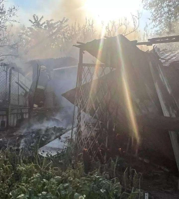 У Дніпрі горіли будівлі у садовому товаристві