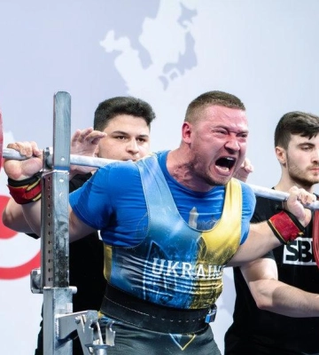 Полтавець став абсолютним чемпіоном світу з пауерліфтингу