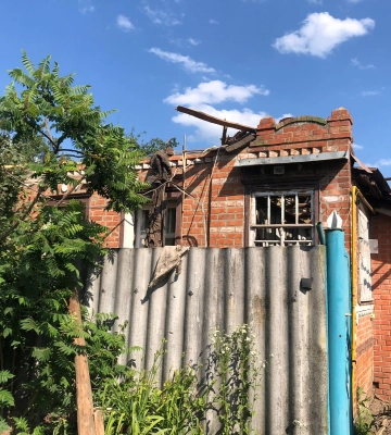 Зруйновані будинки та поранені цивільні: поліція Харківщини документує злочини армії рф