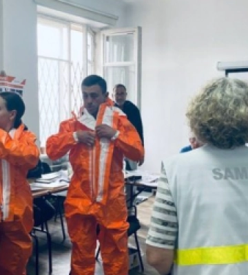 У Львові французькі інструктори навчають медиків та рятувальників плану дій у разі хімічної атаки