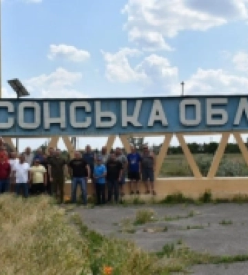 Полтавщина продовжує допомагати Херсонщини ліквідовувати наслідки підриву Каховської ГЕС