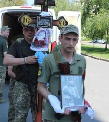У Полтаві попрощалися із полеглим молодшим сержантом Олександром Пронькіним
