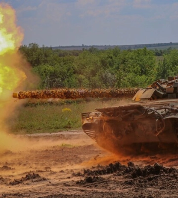 Окупанти підтягнули свої сили і активно наступають на Лиманському і Куп‘янському напрямках — Маляр