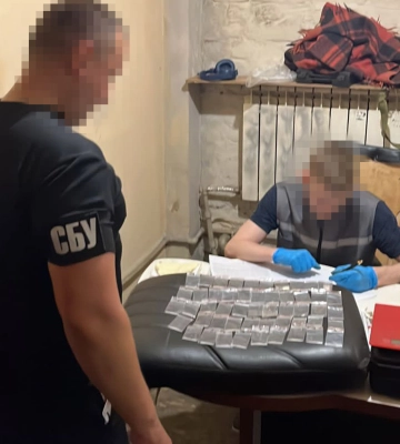 СБУ та ДБР викрили наркоугруповання, що діяло в Дніпрі під &quot;дахом&quot; райуправління поліції (ФОТО)