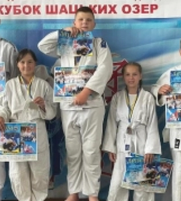 Юні спортсмени Рівненської громади стали призерами на відкритому Кубку Шацьких озер