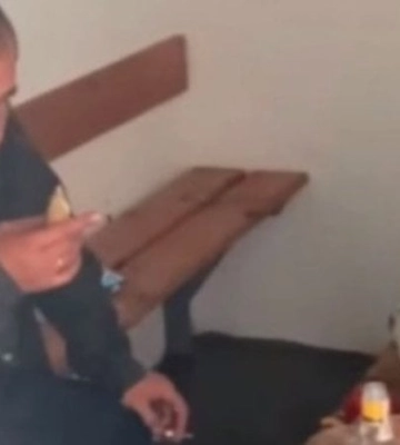 Зʼявилось відео, як у Тернополі в укритті чоловіки влаштували застілля. Мер відреагував