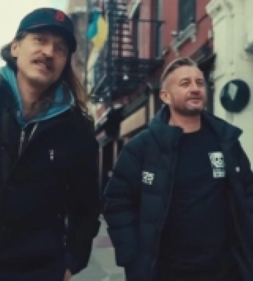 «Жадан і собаки» та американський гурт Gogol Bordello випустили спільний трек, присвячений поету з Харкова. ПРЕМ'ЄРА