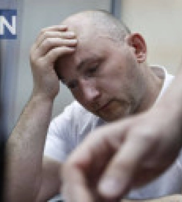 Апеляційний суд залишив у СІЗО суддю Олексія Тандира, який збив нацгвардійця