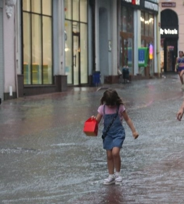 У Вінниці потоп через потужну зливу: фото і відео