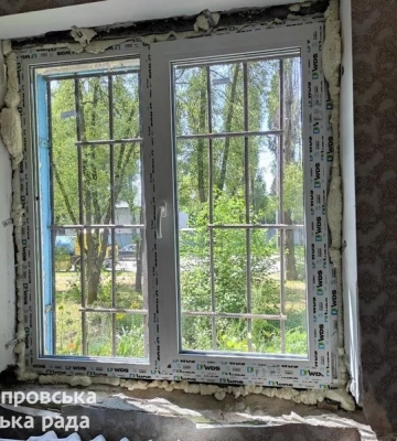 Як у Дніпрі відновлюють будинки, які були пошкоджені внаслідок ракетних ударів