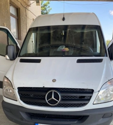 На Закарпатті завадили контрабандистам доправити майже 3 тисячі пачок сигарети до Великобританії