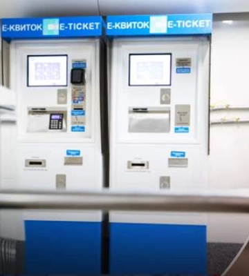 На станціях київського метро тимчасово не працюють комплекси самообслуговування