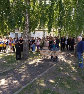 На Полтавщині відкрили меморіальну дошку захиснику Бахмута Вадиму Панову