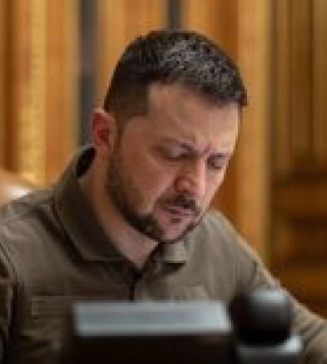 Каховская ГЭС. Зеленский обсудил с главой МАГАТЭ минимизацию рисков для Запорожской АЭС