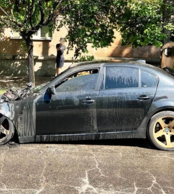 У Полтаві під час руху загорівся автомобіль
