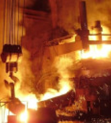 Из-за подрыва Каховской ГЭС "АрселорМиттал" приостановил производство стали