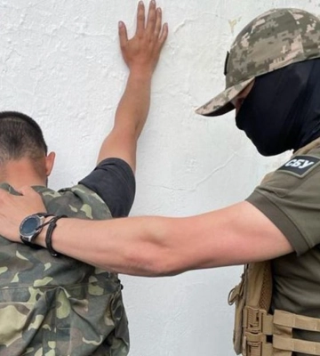 Поймали «на горячем». СБУ заявила о задержании российского информатора, который хотел сорвать контрудары ВСУ под Бахмутом — фото