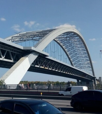 Київська прокуратура оголосила про підозру щодо розкрадання на будівництві Подільського мосту