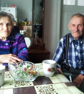 «Хотілося б померти разом»: історія подружжя з Волині, яке повінчалося після 50 років спільного життя