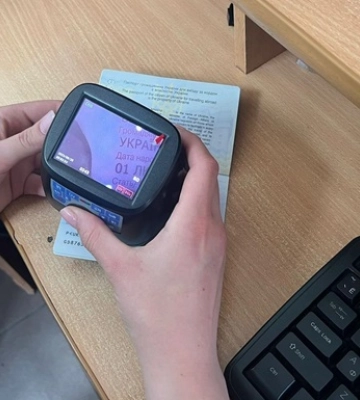 Ухилянти &quot;зробили&quot; інвалідність дитині та дружині, аби виїхати за кордон