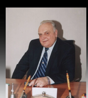 Величезна втрата. У Дніпрі пішов з життя відомий лікар, який врятував життя людей