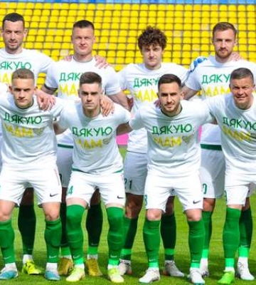 Маркевич знає, що робить: Карпати офіційно вказали "на вихід" 15 футболістам