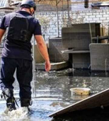 Російська армія обстріляла рятувальників у Херсоні: є загиблий та поранені