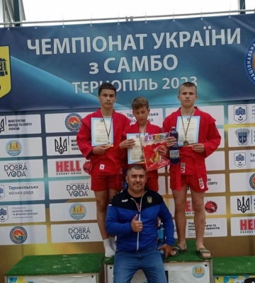 Три медалі вибороли черкаські спортсмени на чемпіонаті з пляжного самбо