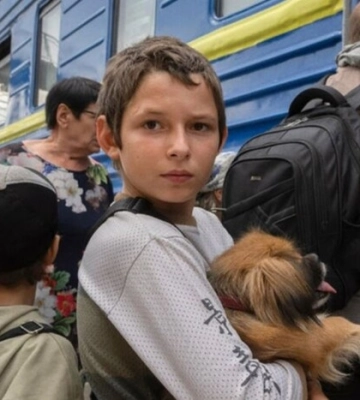 Загарбники готуються депортувати до Росії 750 дітей із Луганщини