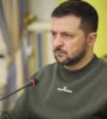 Зеленський пообіцяв відповідь росії на обстріл рятувальників у Херсоні