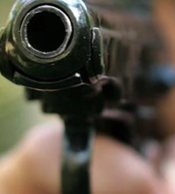 На ринку у Рені держслужбовець під час вручення повістки громадянину вчинив стрілянину