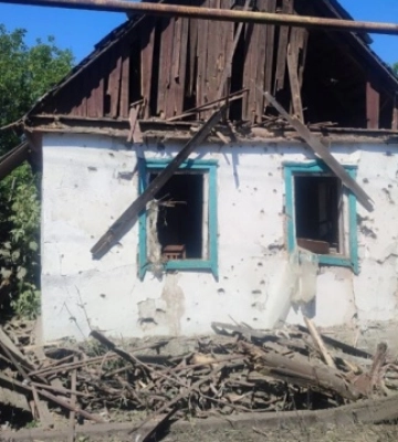 На Донеччині через обстріли пошкоджені ЛЕП і приватні будинки, є жертви