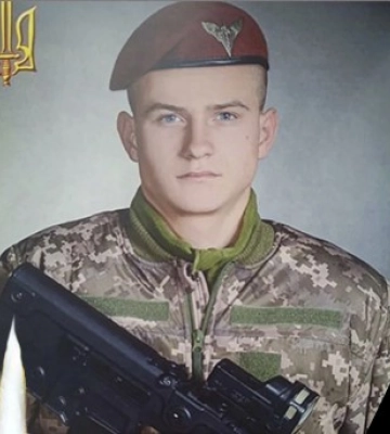 В одній із громад Черкащини попрощались із 20-річним воїном