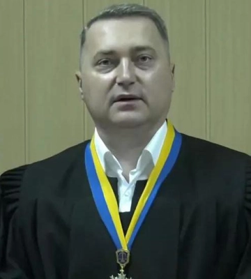 Голову Полтавського райсуду відсторонили від посади