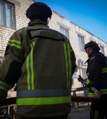 На Херсонщині ворог обстріляв будівлі двох заводів