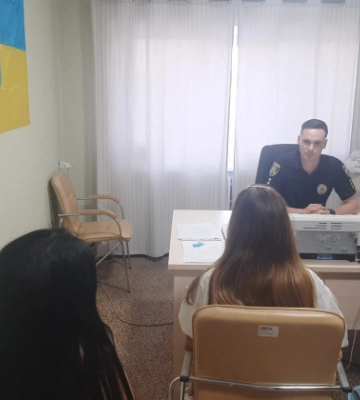 У Харкові 14-річна дівчина співала гімн рф та поширювала російську символіку, — поліція