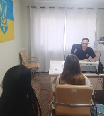 У Харкові школярка закликала створити «ХНР» та розклеювала пропагандистські листівки