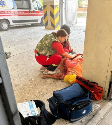 Ворог вдарив прицільним вогнем по підприємству в Херсоні: є загиблі та поранені