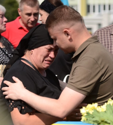 Рівне оплакує великого патріота (ФОТО)