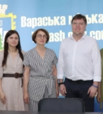 Професійне свято: у Вараші привітали держслужбовців