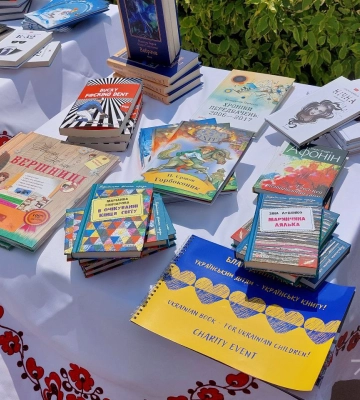 “Українським дітям – українську книгу”: черкаські бібліотеки поповнили трьома тисячами книг