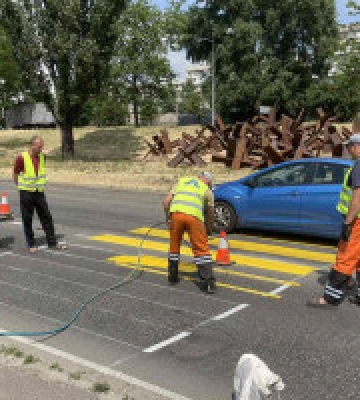 У Києві на перетині вулиць Полярної і Богатирської обмеженою рух через початок реконструкції розв’язки 