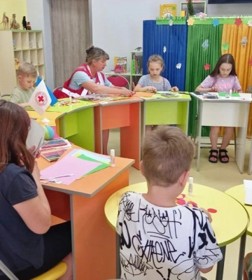 Щоб подолати стрес: у луцькій бібліотеці проводять заняття з психосоціальної підтримки для дітей